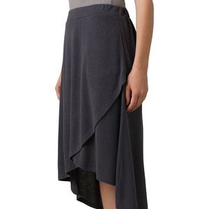 prAna Tidal Wave Skirt. Coal. Small.